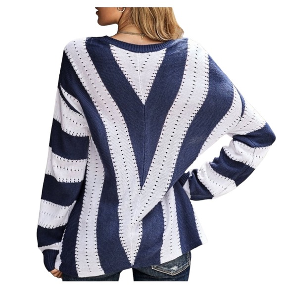 BLUE WHITE STRIPED COLOR BLOCK V NECK KNITTED SWEATER LARGE - Picture 2 of 8